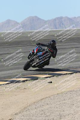 media/Oct-13-2025-Moto Forza (Mon) [[a66d839500]]/4-C Group/Session 2 (Bowl)/